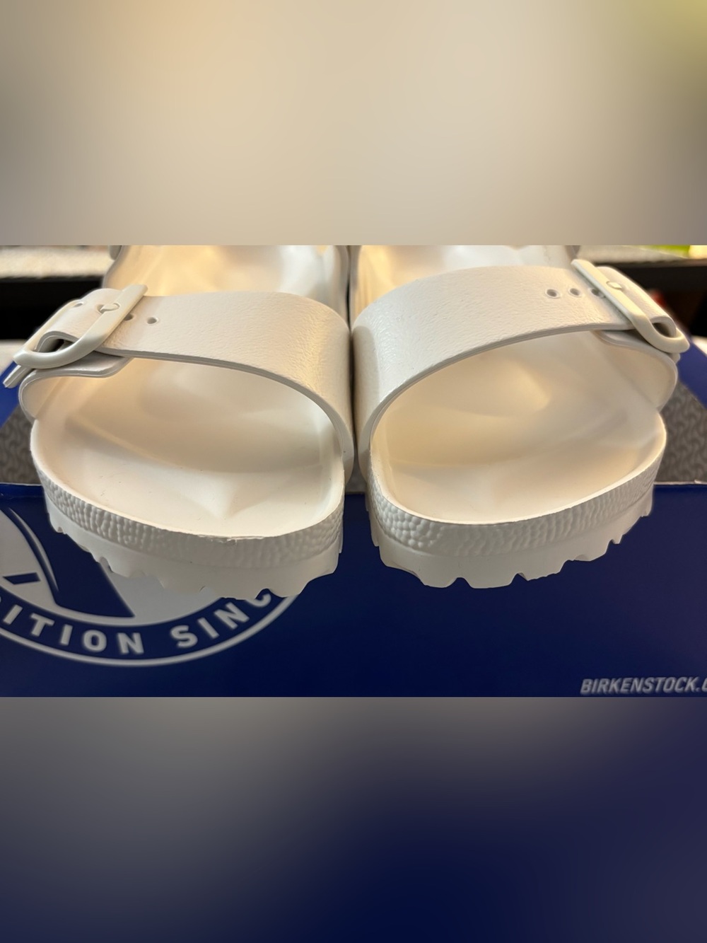 Women BIRKENSTOCK Arizona EVA Sandals. Size 39/US L 8.0. Color: Eggshell. - Picture 5 of 11